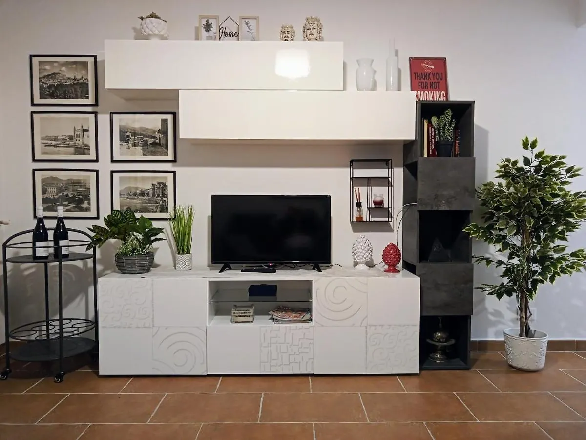 Zisa Home Ai Cantieri Culturali-Facile Posteggio In Strada No Ticket Palermo Apartamento